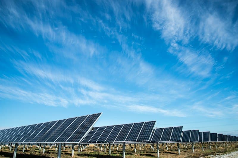 Commercial solar installation with high-watt modules